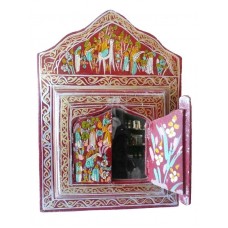 Moroccan home interior design mirror.
